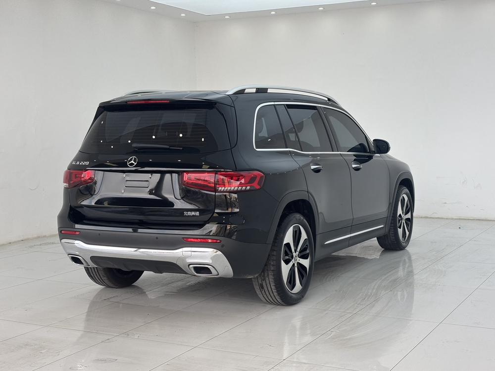 Mercedes-Benz Mercedes-Benz GLB