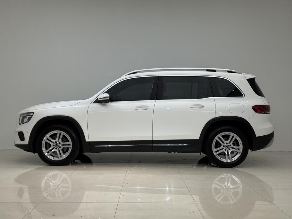 Mercedes-Benz Mercedes-Benz GLB