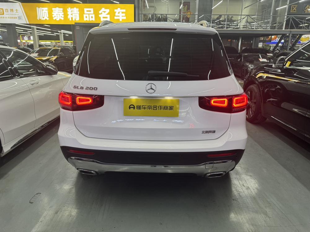 Mercedes-Benz Mercedes-Benz GLB