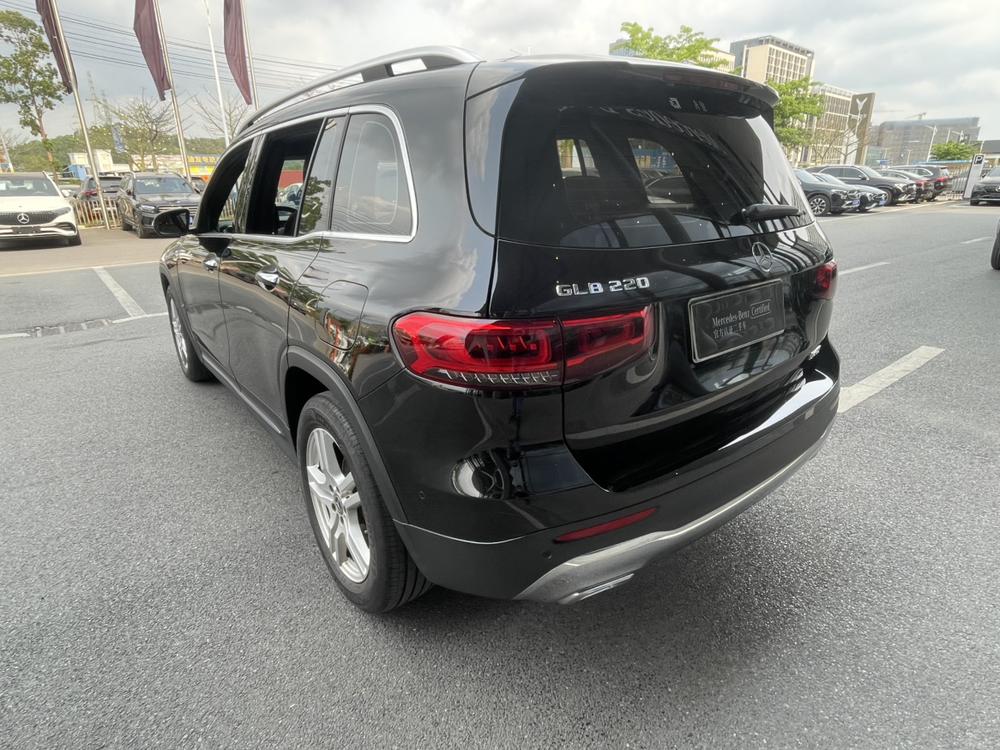 Mercedes-Benz Mercedes-Benz GLB