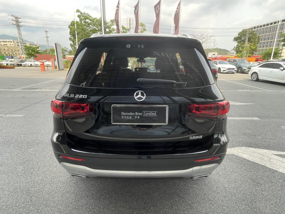 Mercedes-Benz Mercedes-Benz GLB
