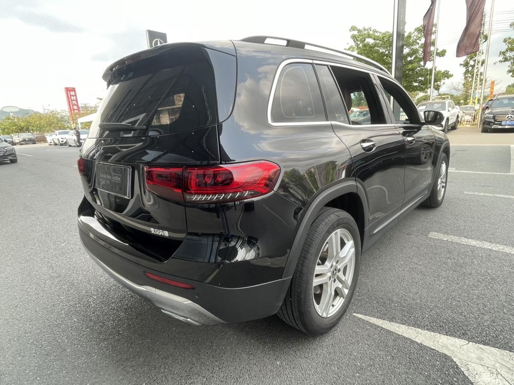 Mercedes-Benz Mercedes-Benz GLB