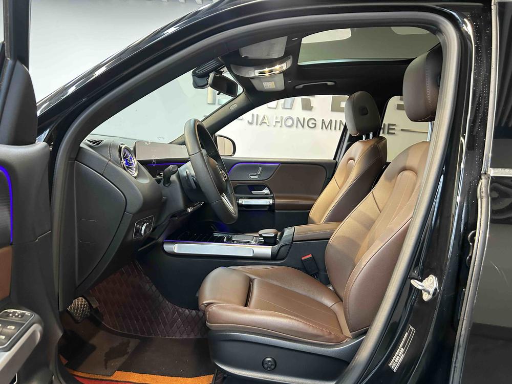 Mercedes-Benz Mercedes-Benz GLB