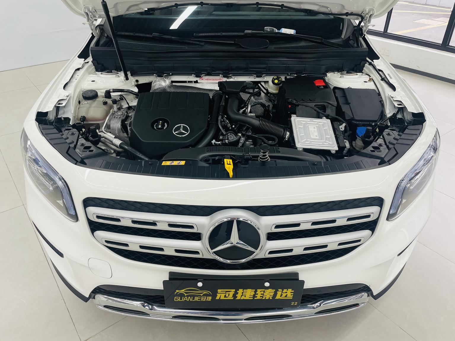 Mercedes-Benz Mercedes-Benz GLB
