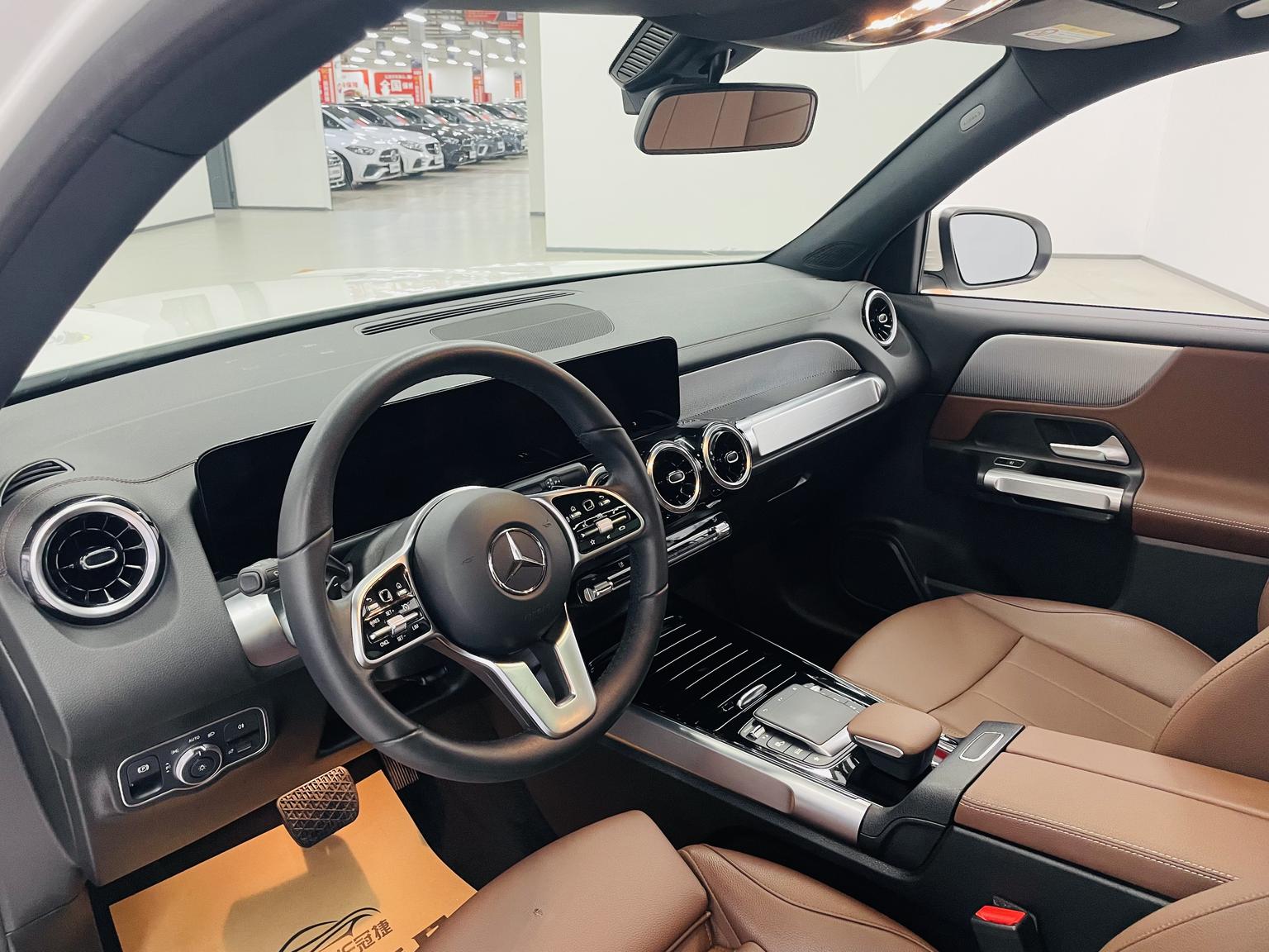 Mercedes-Benz Mercedes-Benz GLB
