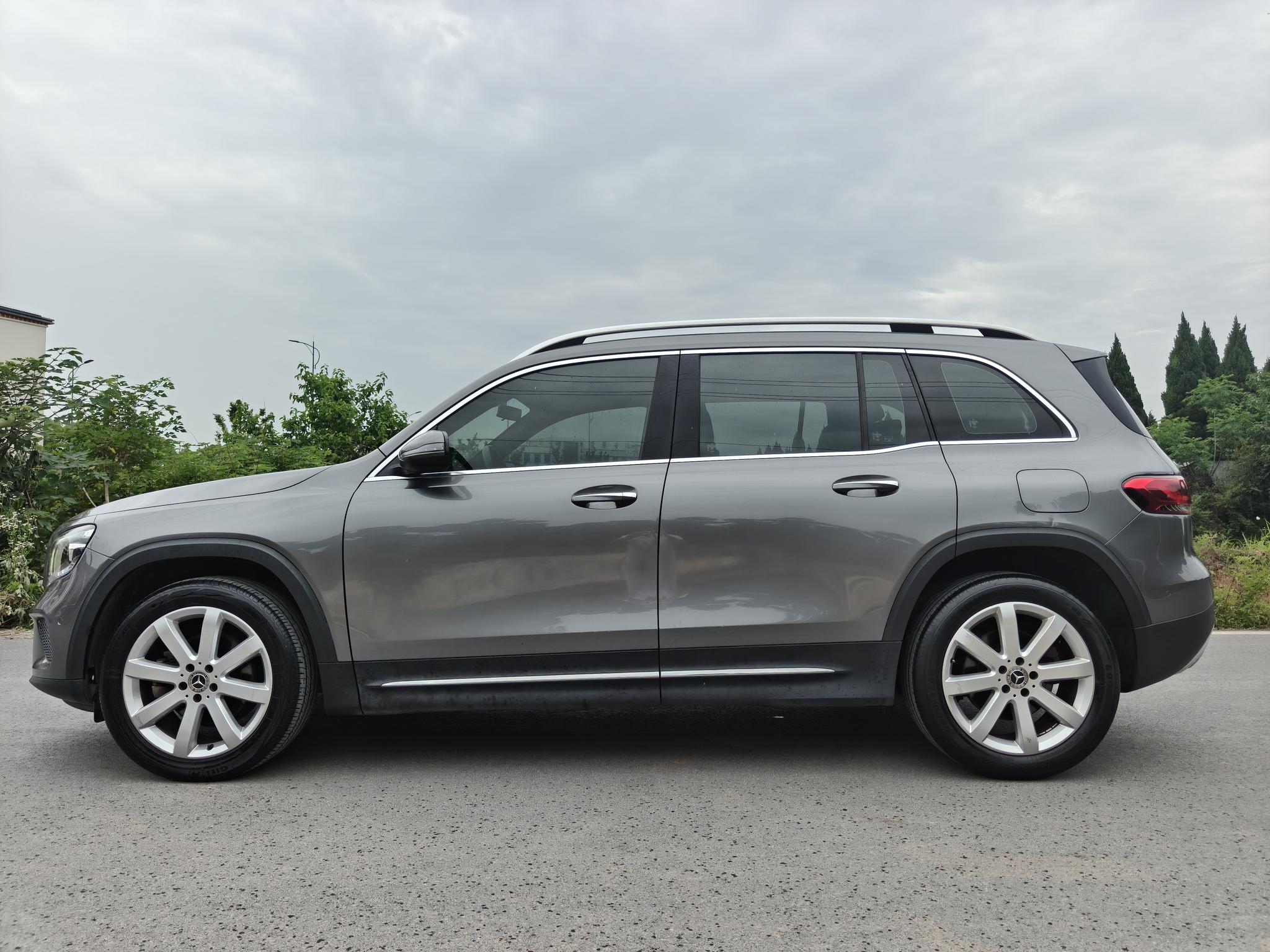 Mercedes-Benz Mercedes-Benz GLB