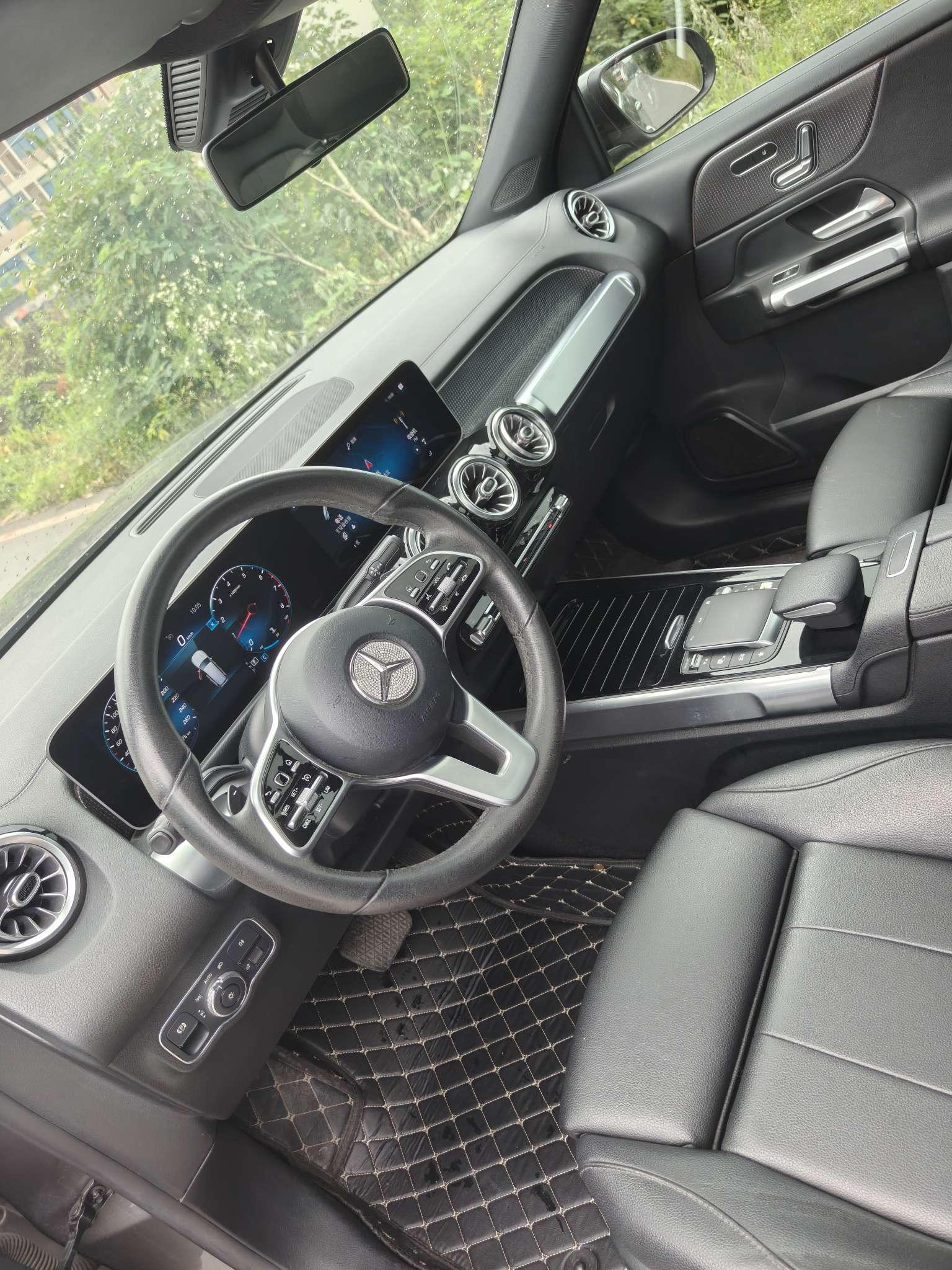 Mercedes-Benz Mercedes-Benz GLB