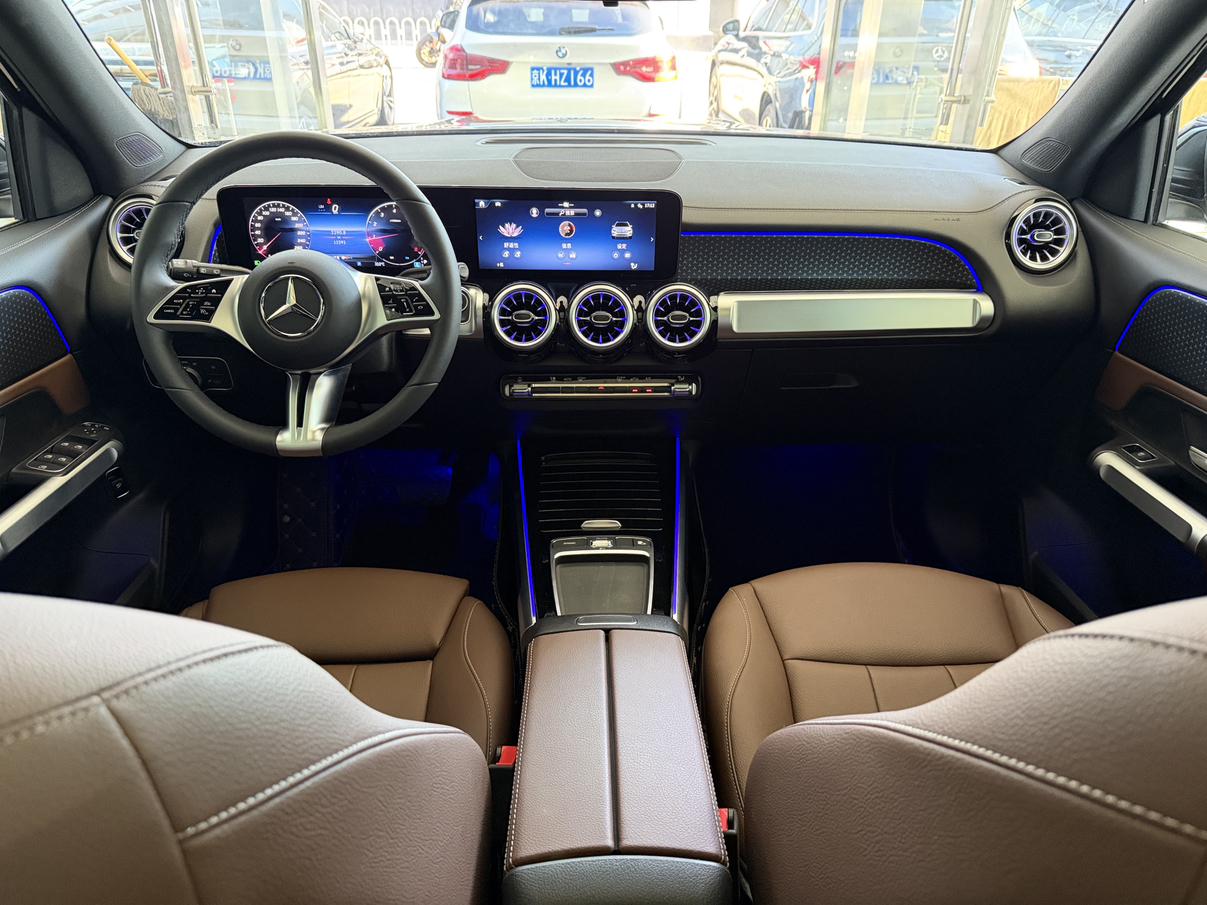 Mercedes-Benz Mercedes-Benz GLB