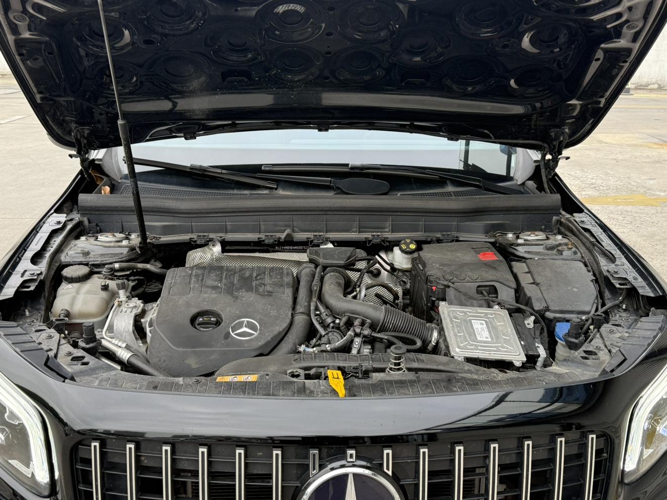Mercedes-Benz Mercedes-Benz GLB