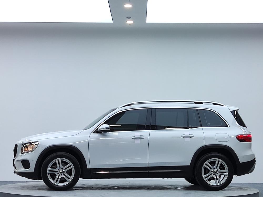 Mercedes-Benz Mercedes-Benz GLB
