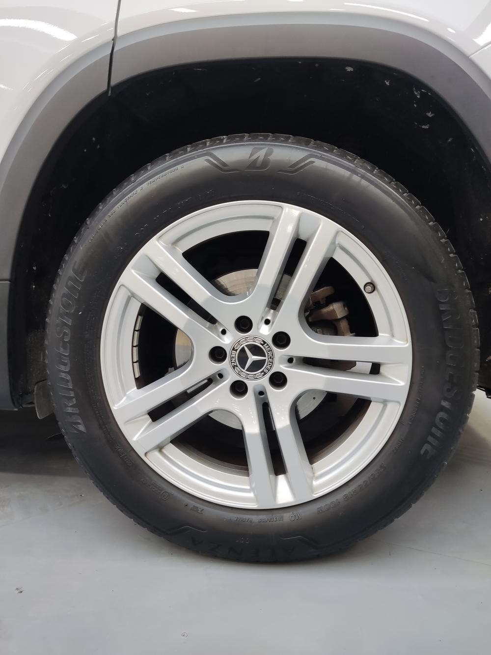 Mercedes-Benz Mercedes-Benz GLB