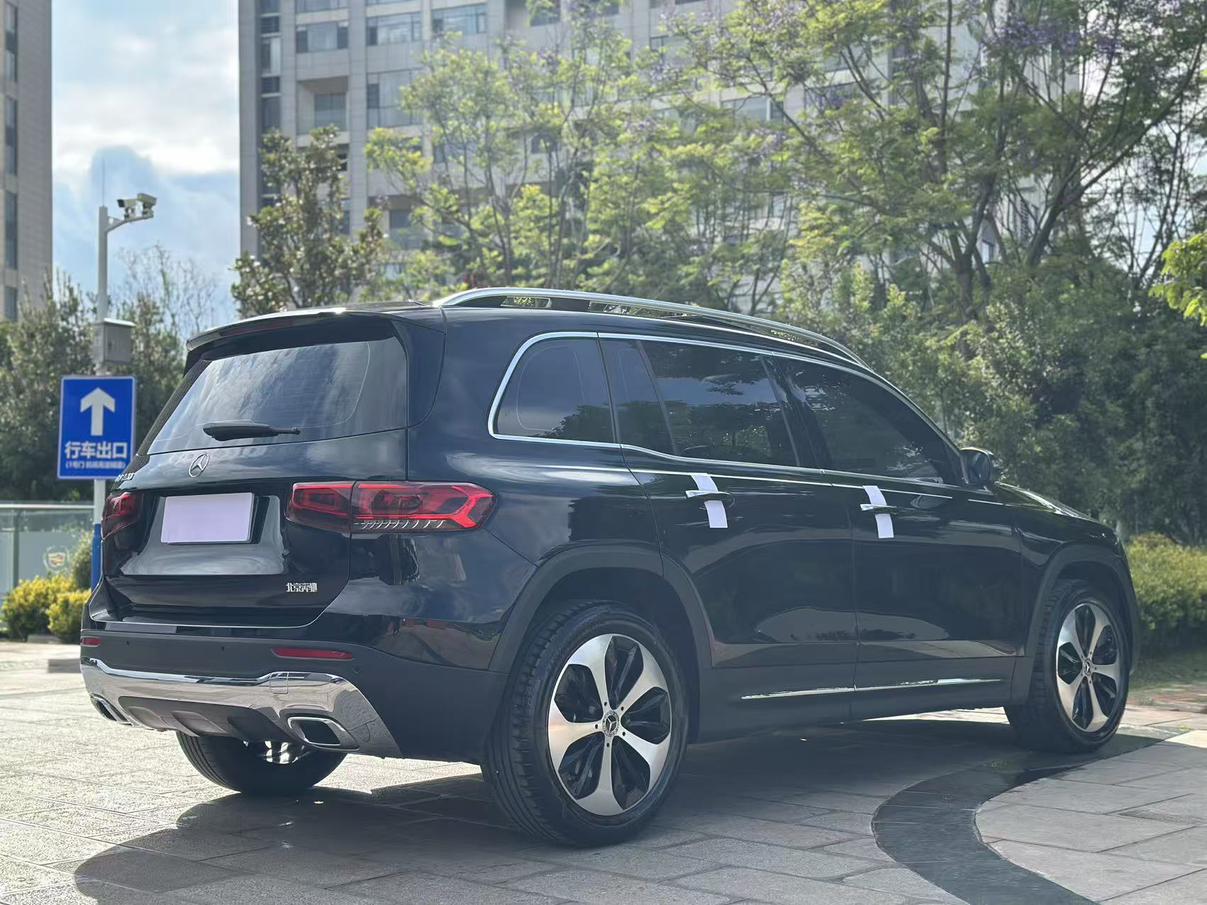 Mercedes-Benz Mercedes-Benz GLB