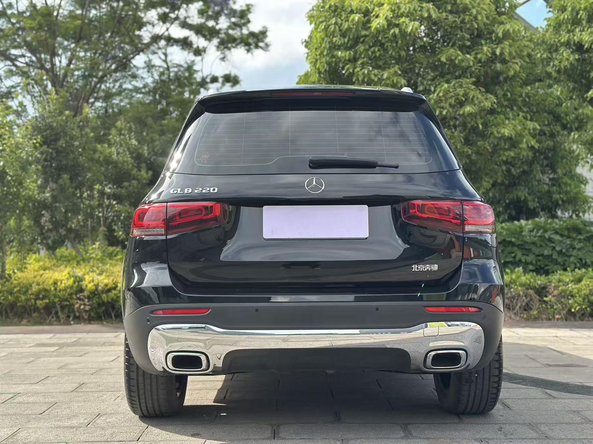 Mercedes-Benz Mercedes-Benz GLB