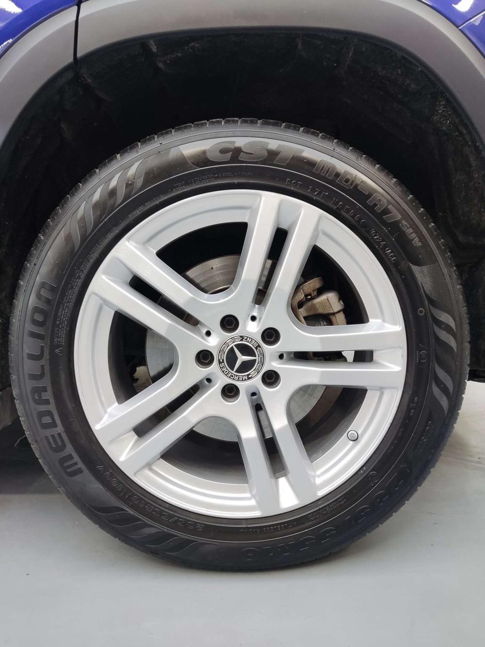 Mercedes-Benz Mercedes-Benz GLB