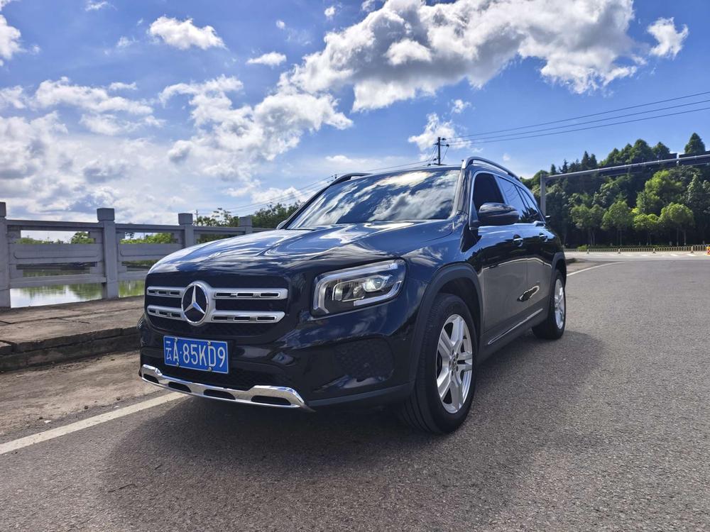 Mercedes-Benz Mercedes-Benz GLB