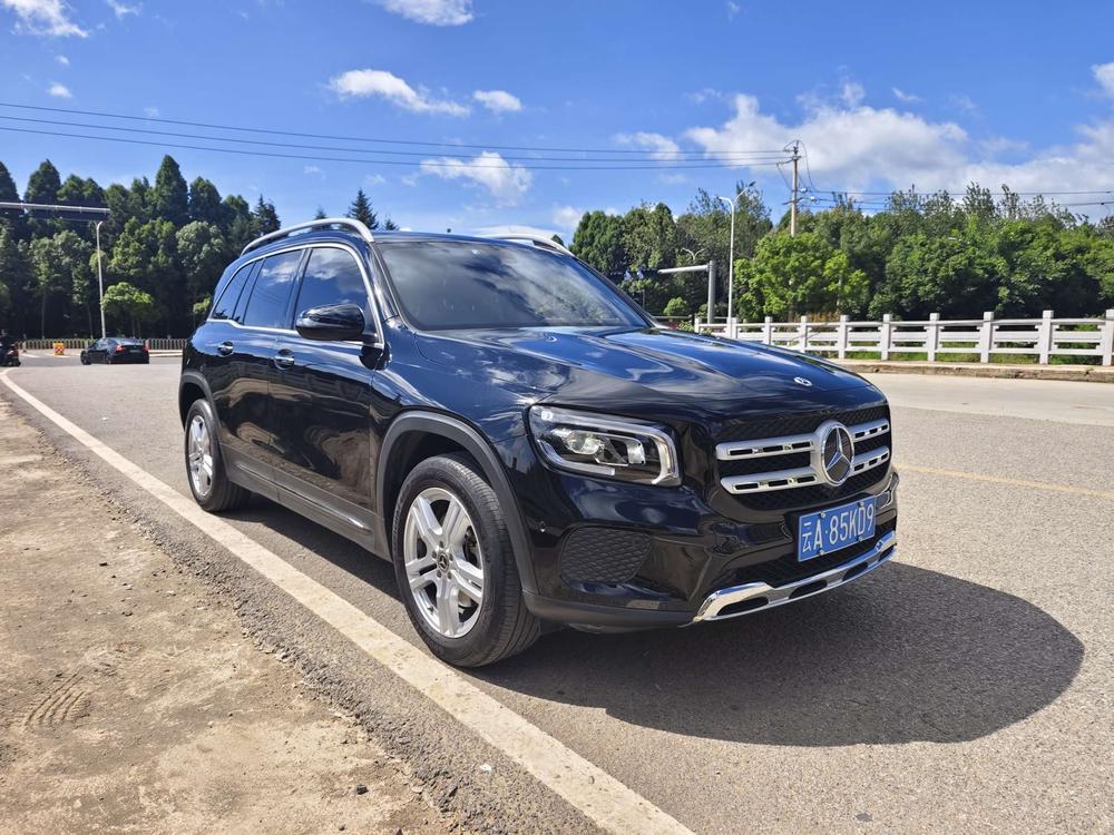 Mercedes-Benz Mercedes-Benz GLB