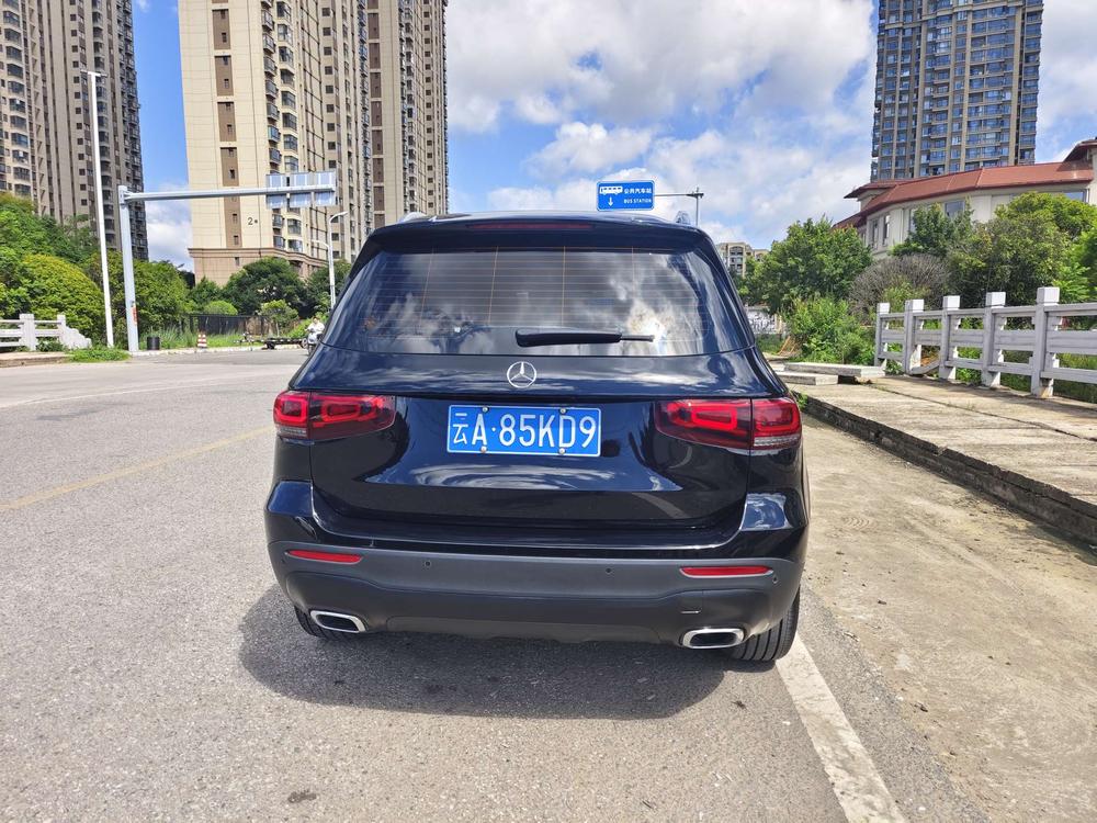 Mercedes-Benz Mercedes-Benz GLB