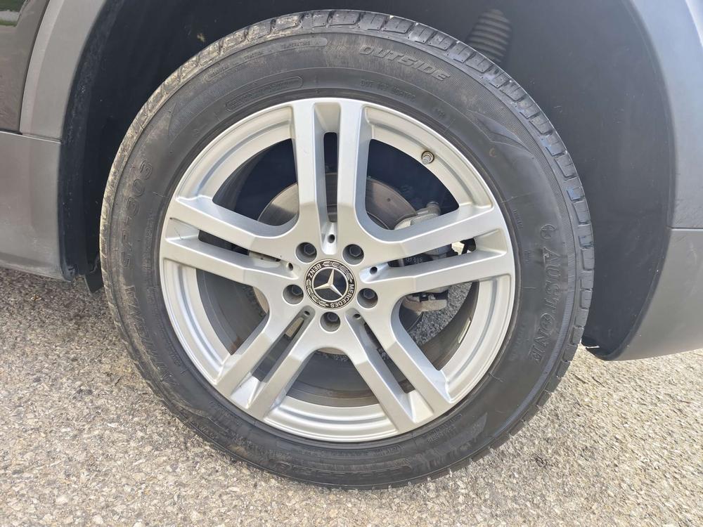 Mercedes-Benz Mercedes-Benz GLB