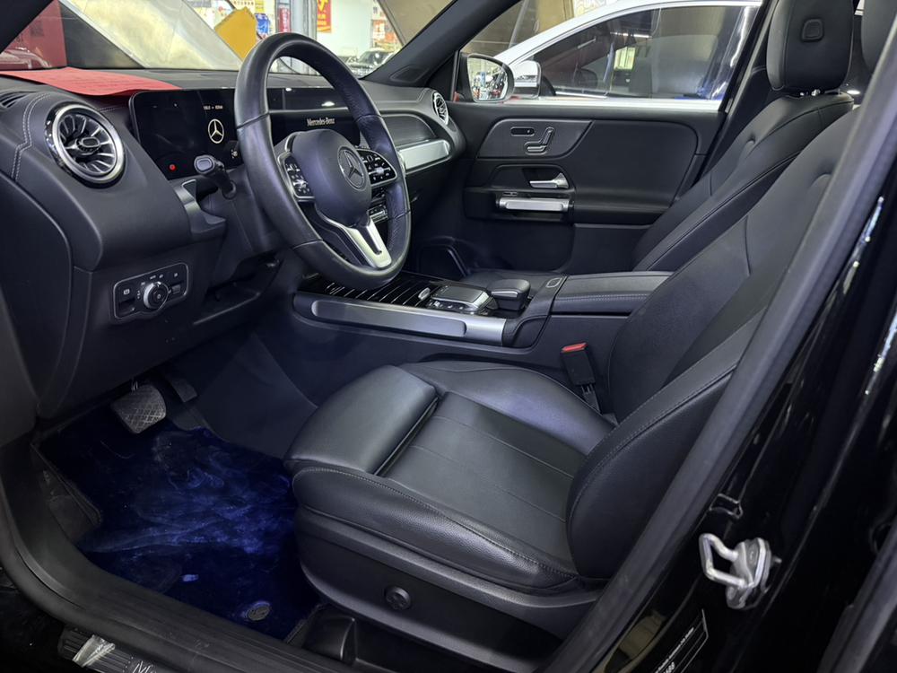 Mercedes-Benz Mercedes-Benz GLB