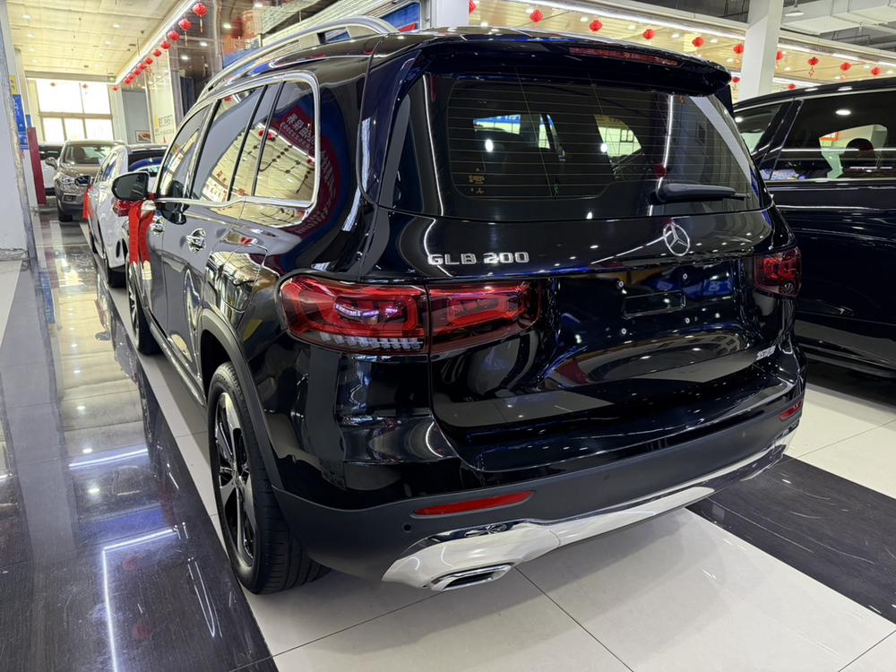 Mercedes-Benz Mercedes-Benz GLB