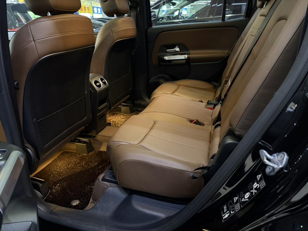 Mercedes-Benz Mercedes-Benz GLB