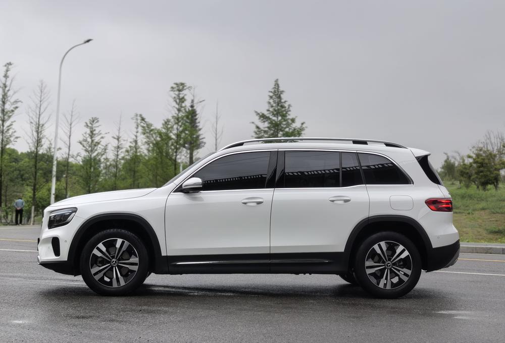 Mercedes-Benz Mercedes-Benz GLB