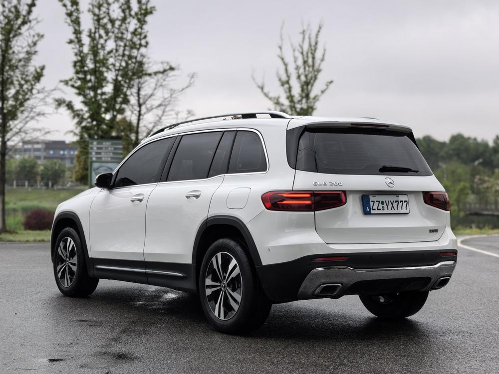 Mercedes-Benz Mercedes-Benz GLB