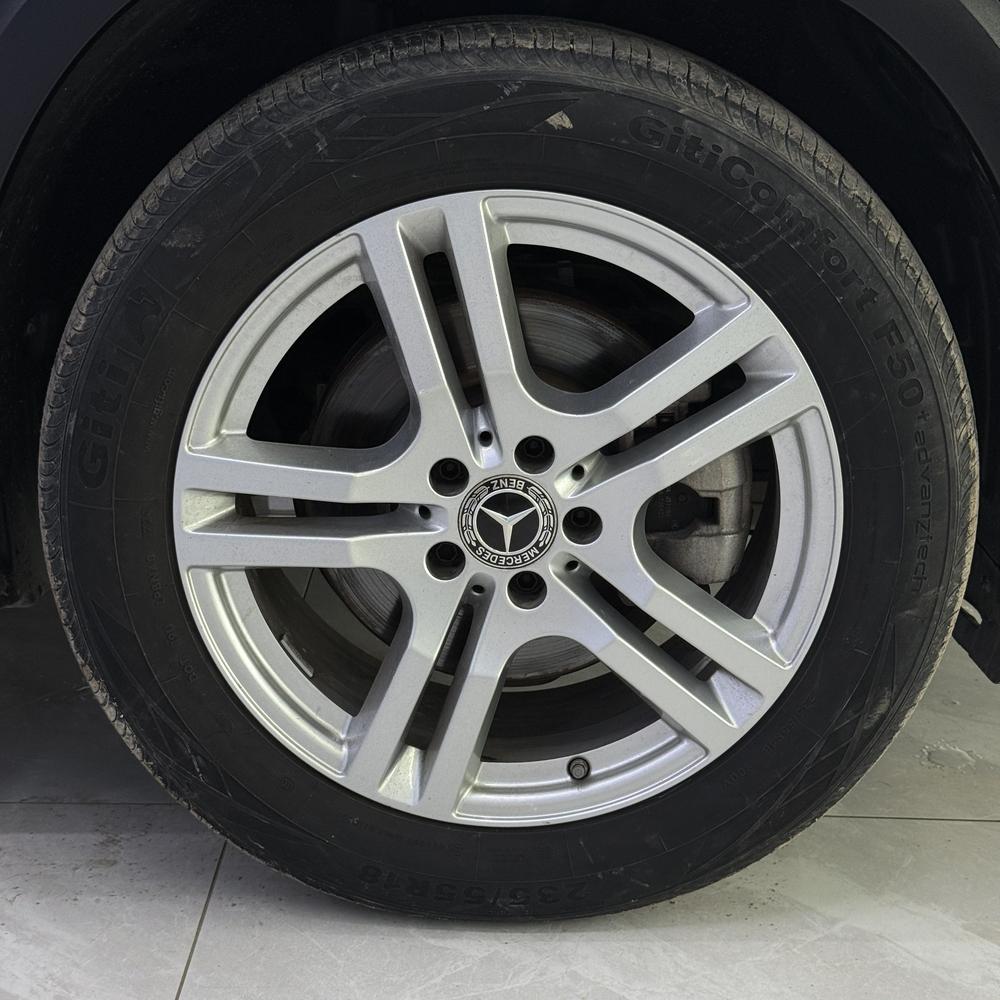 Mercedes-Benz Mercedes-Benz GLB