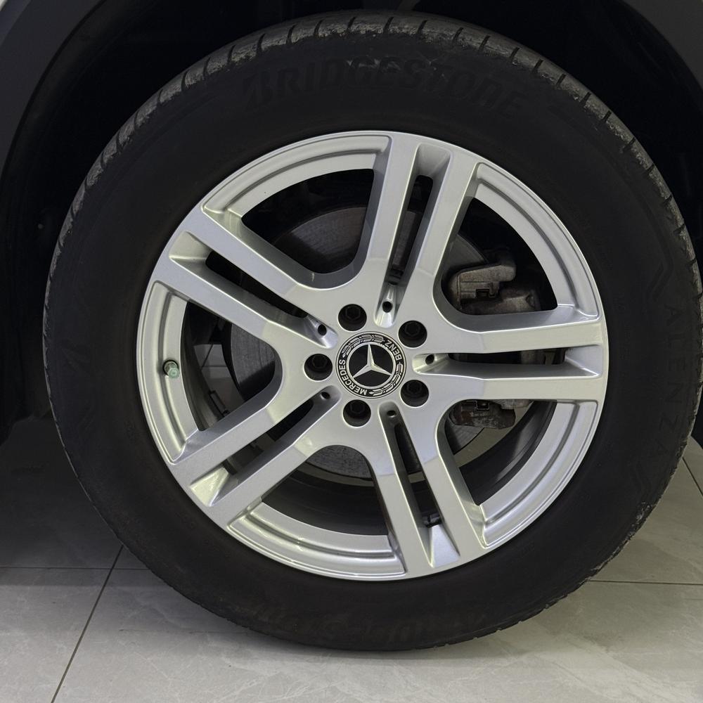 Mercedes-Benz Mercedes-Benz GLB