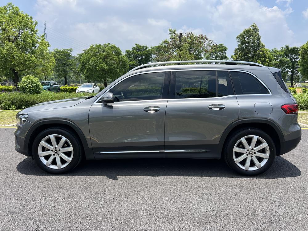 Mercedes-Benz Mercedes-Benz GLB