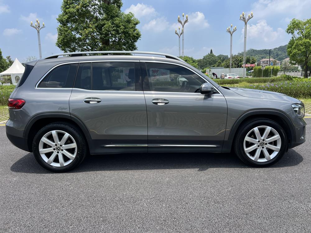 Mercedes-Benz Mercedes-Benz GLB