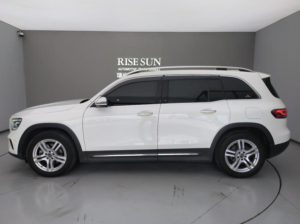 Mercedes-Benz Mercedes-Benz GLB