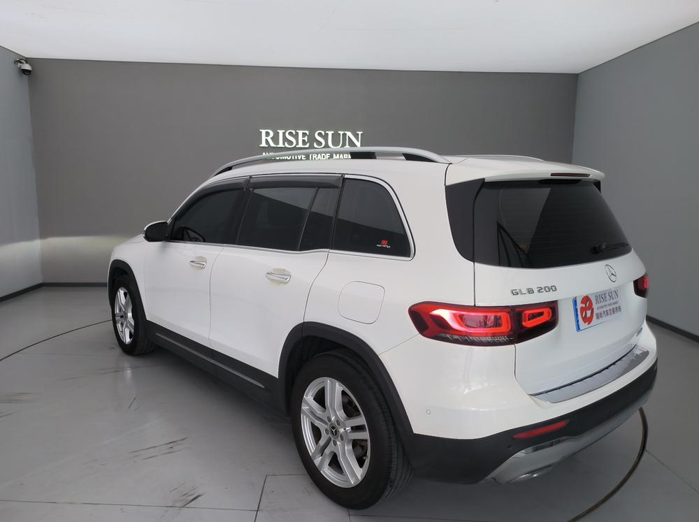 Mercedes-Benz Mercedes-Benz GLB