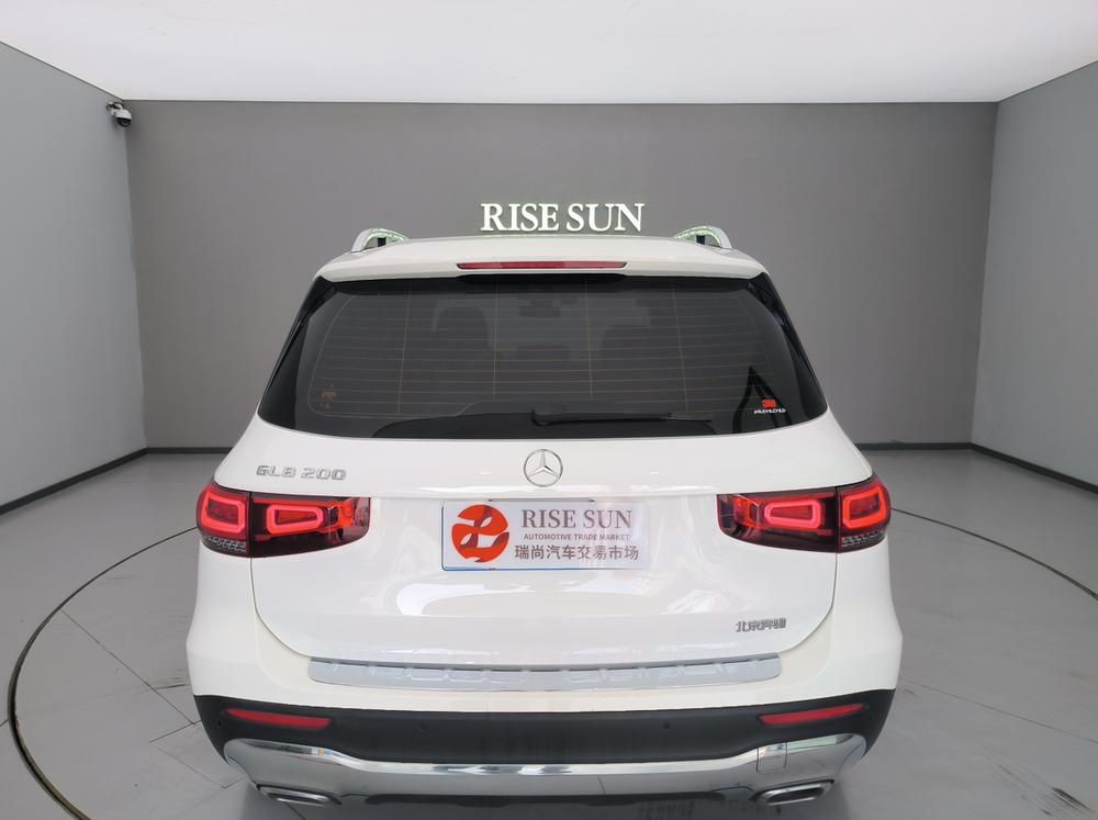 Mercedes-Benz Mercedes-Benz GLB