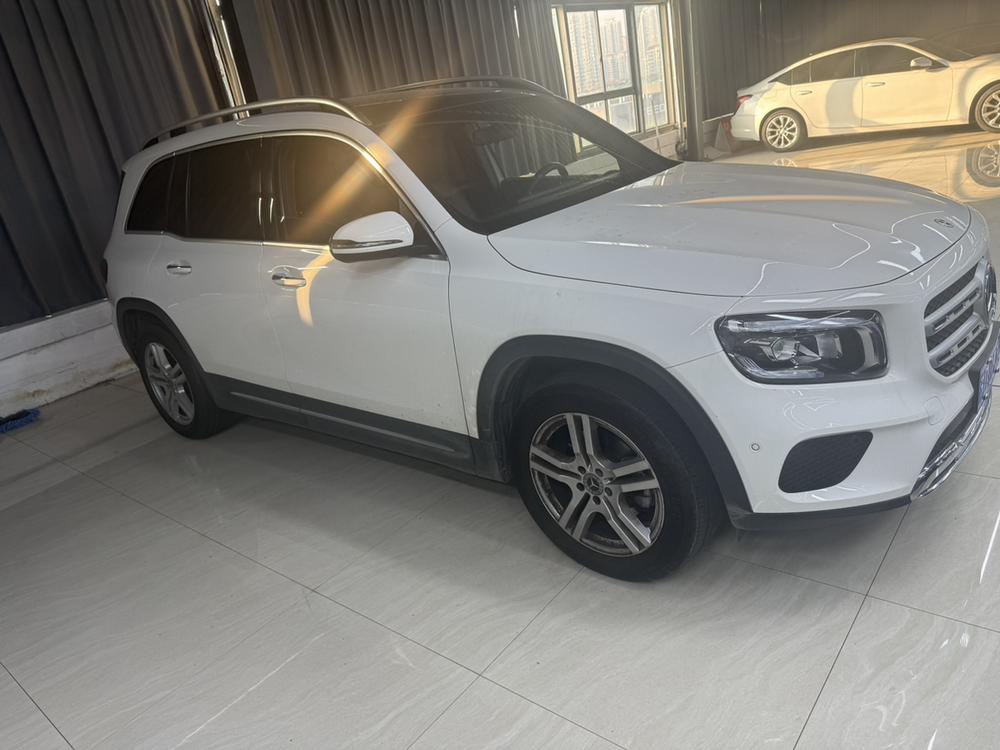 Mercedes-Benz Mercedes-Benz GLB