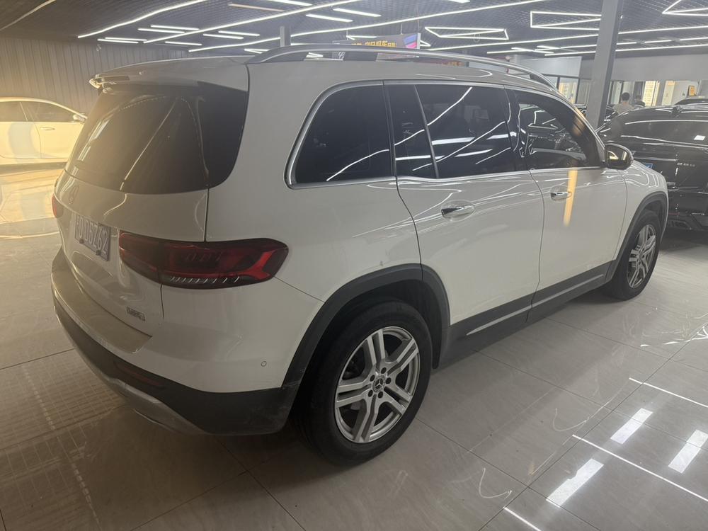 Mercedes-Benz Mercedes-Benz GLB