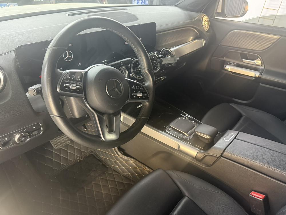 Mercedes-Benz Mercedes-Benz GLB