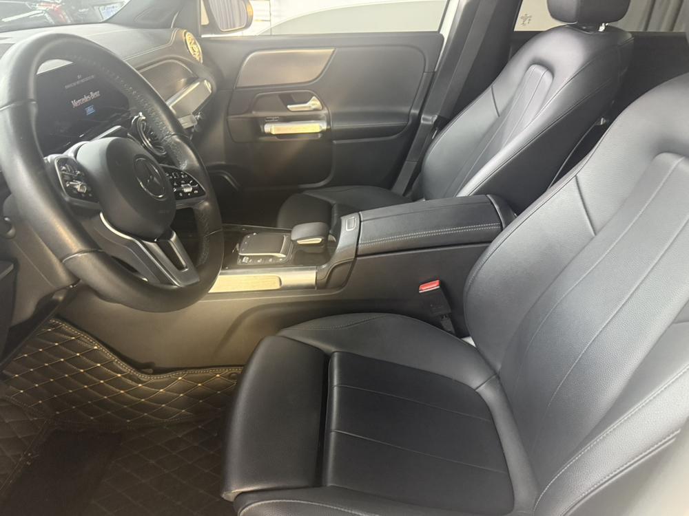 Mercedes-Benz Mercedes-Benz GLB