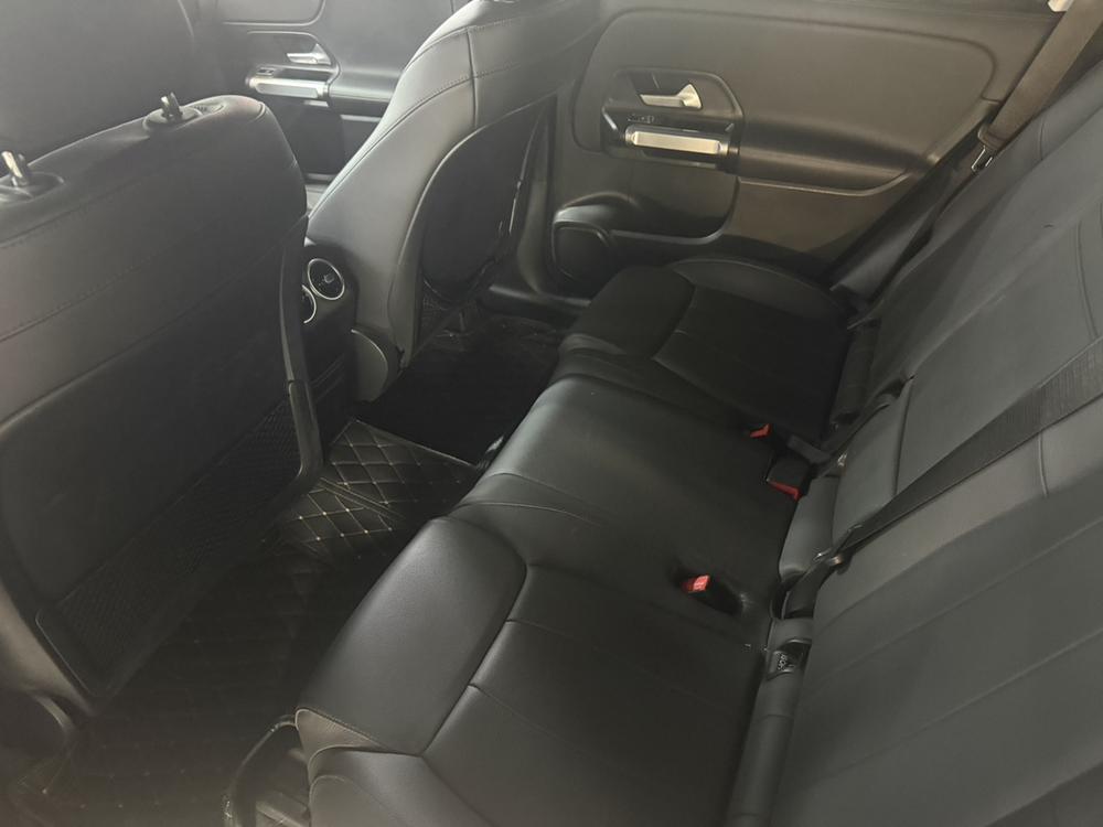 Mercedes-Benz Mercedes-Benz GLB