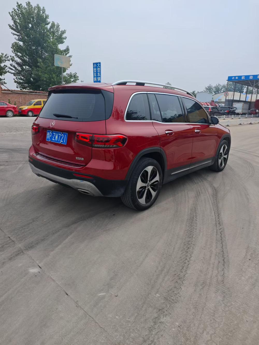 Mercedes-Benz Mercedes-Benz GLB