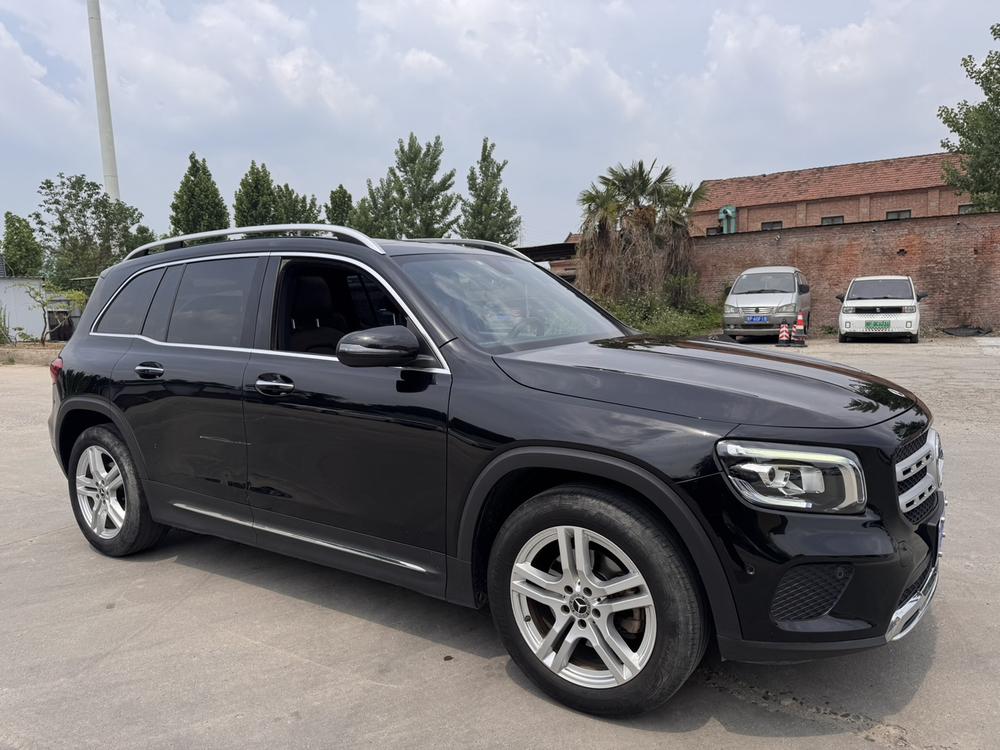 Mercedes-Benz Mercedes-Benz GLB