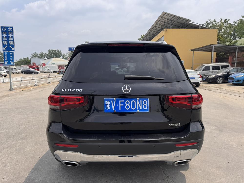 Mercedes-Benz Mercedes-Benz GLB