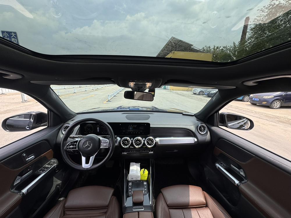 Mercedes-Benz Mercedes-Benz GLB