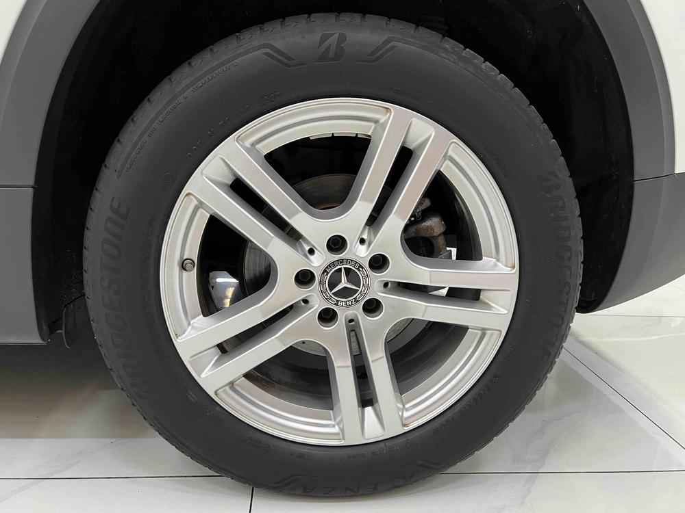 Mercedes-Benz Mercedes-Benz GLB