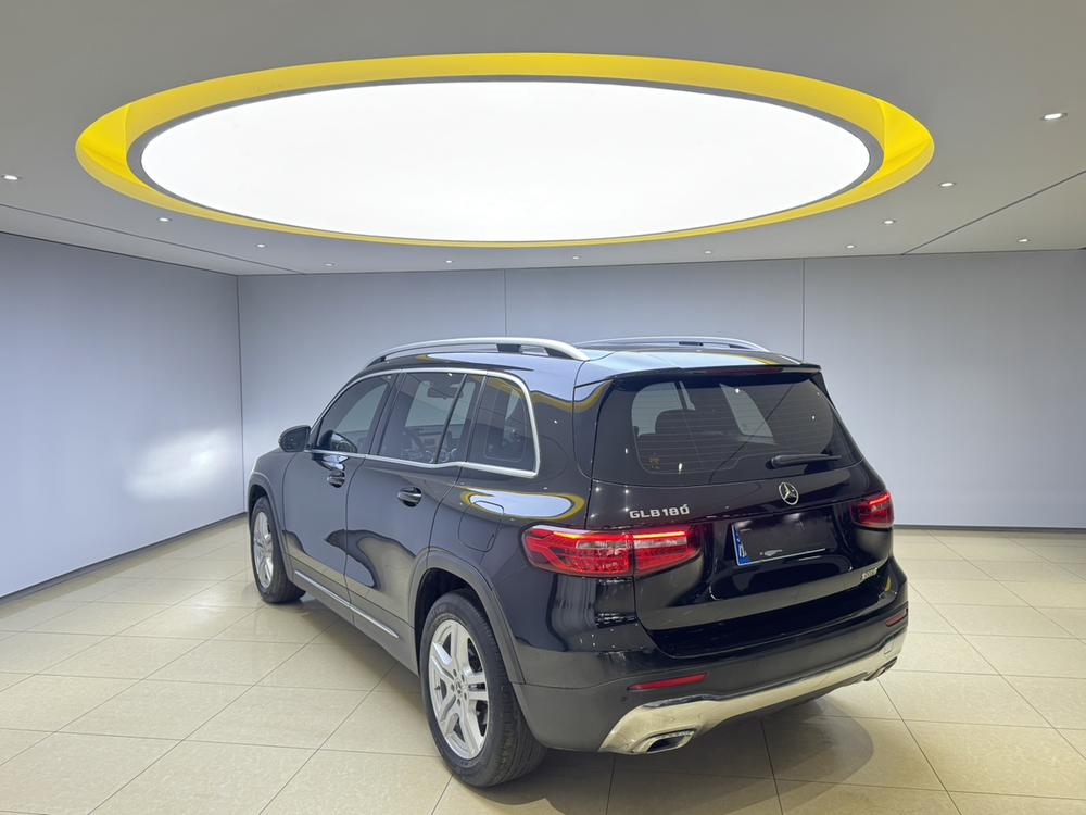 Mercedes-Benz Mercedes-Benz GLB