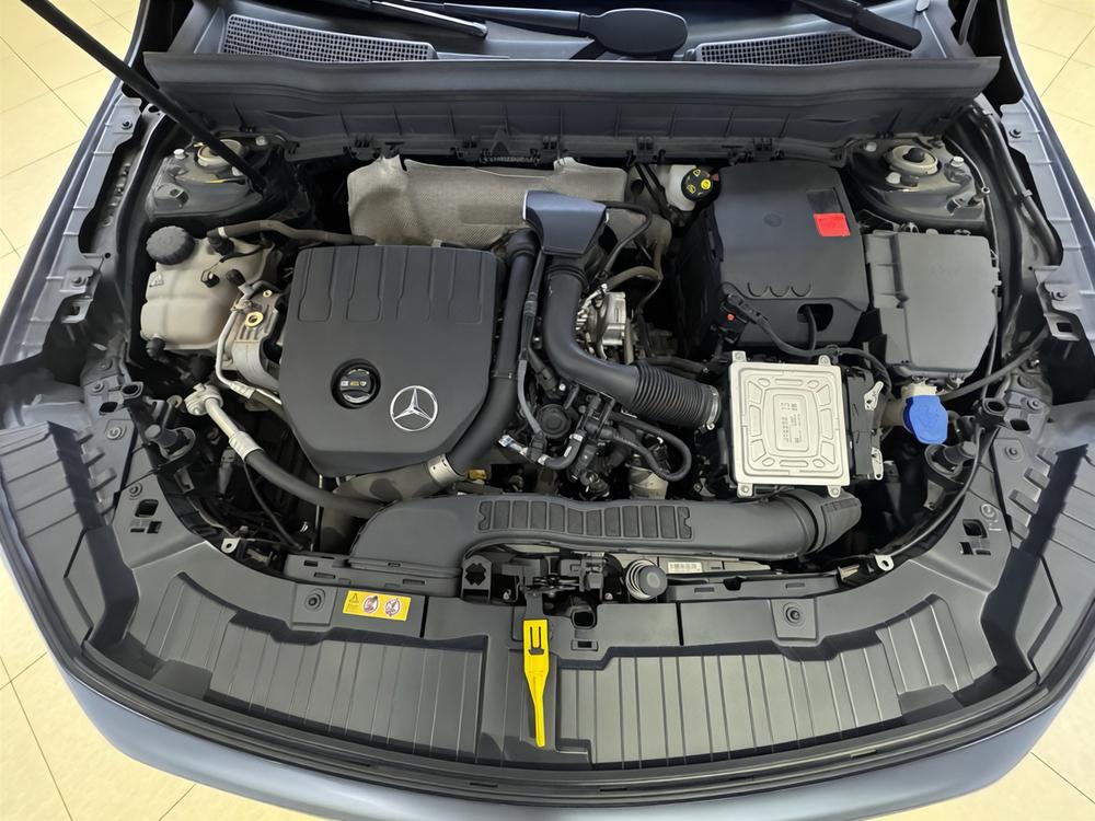 Mercedes-Benz Mercedes-Benz GLB