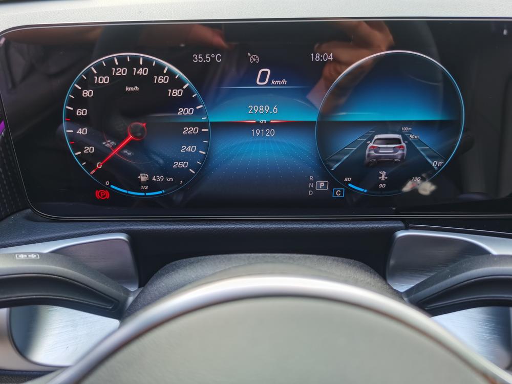 Mercedes-Benz Mercedes-Benz GLB