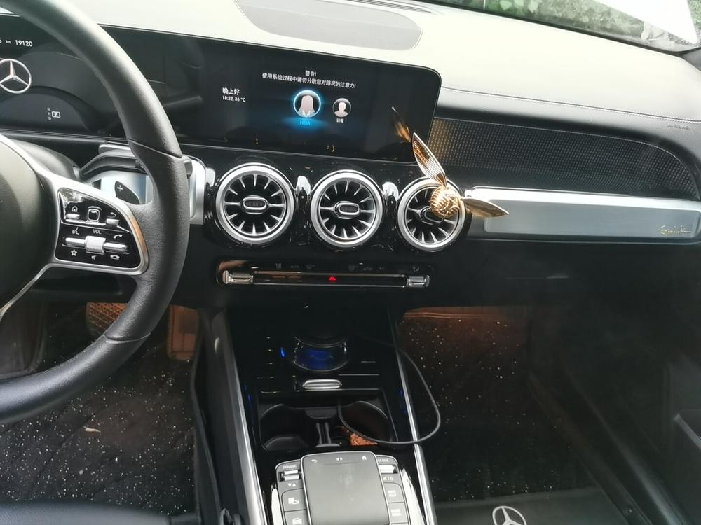 Mercedes-Benz Mercedes-Benz GLB