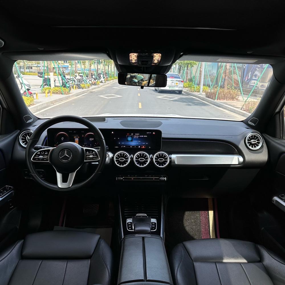 Mercedes-Benz Mercedes-Benz GLB
