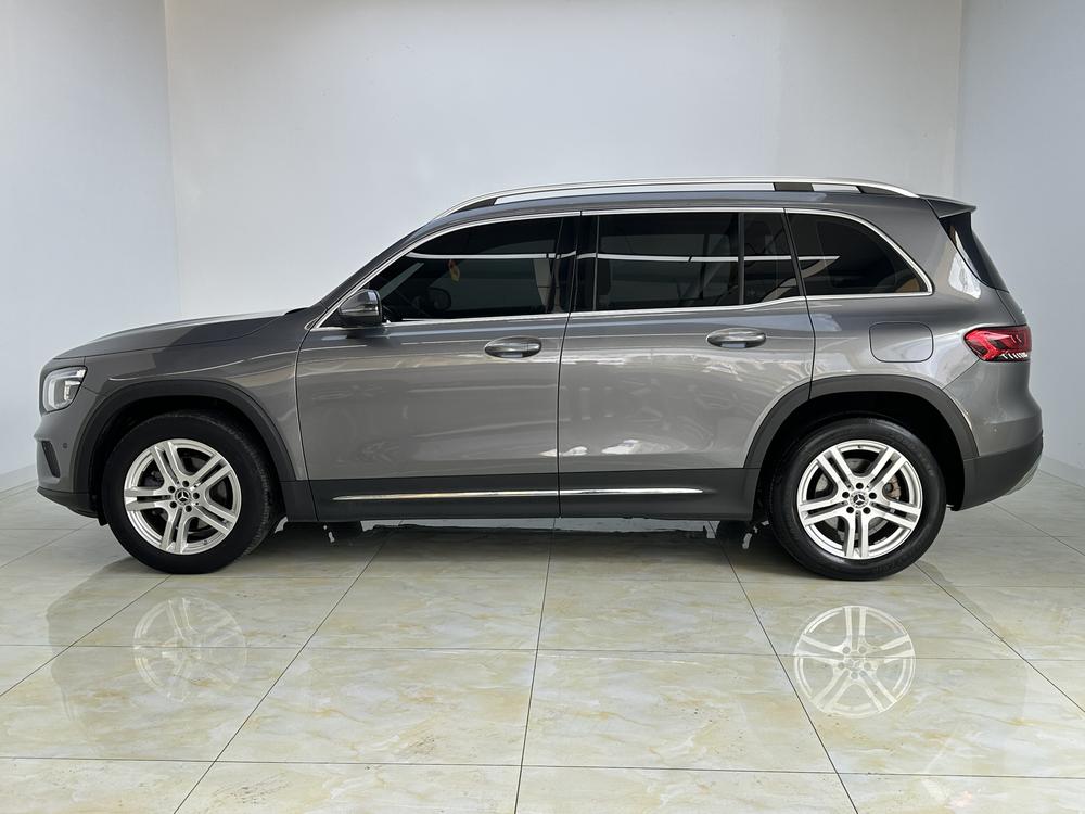 Mercedes-Benz Mercedes-Benz GLB